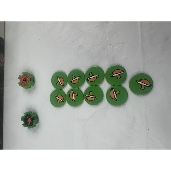 Atari CENTPEDE Board Game by Milton Bradley Made In The USA Vintage 1983 - Picture 10 of 12